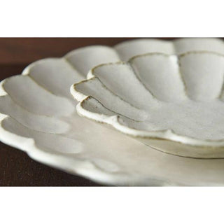 Kaneko Kohyo - Main Plate - White - Rinka Series - Handcrafted Japanese Mino Ware