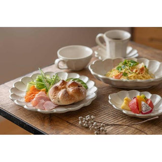 Kaneko Kohyo - Small Plate - White - Rinka Series - Handcrafted Japanese Mino Ware